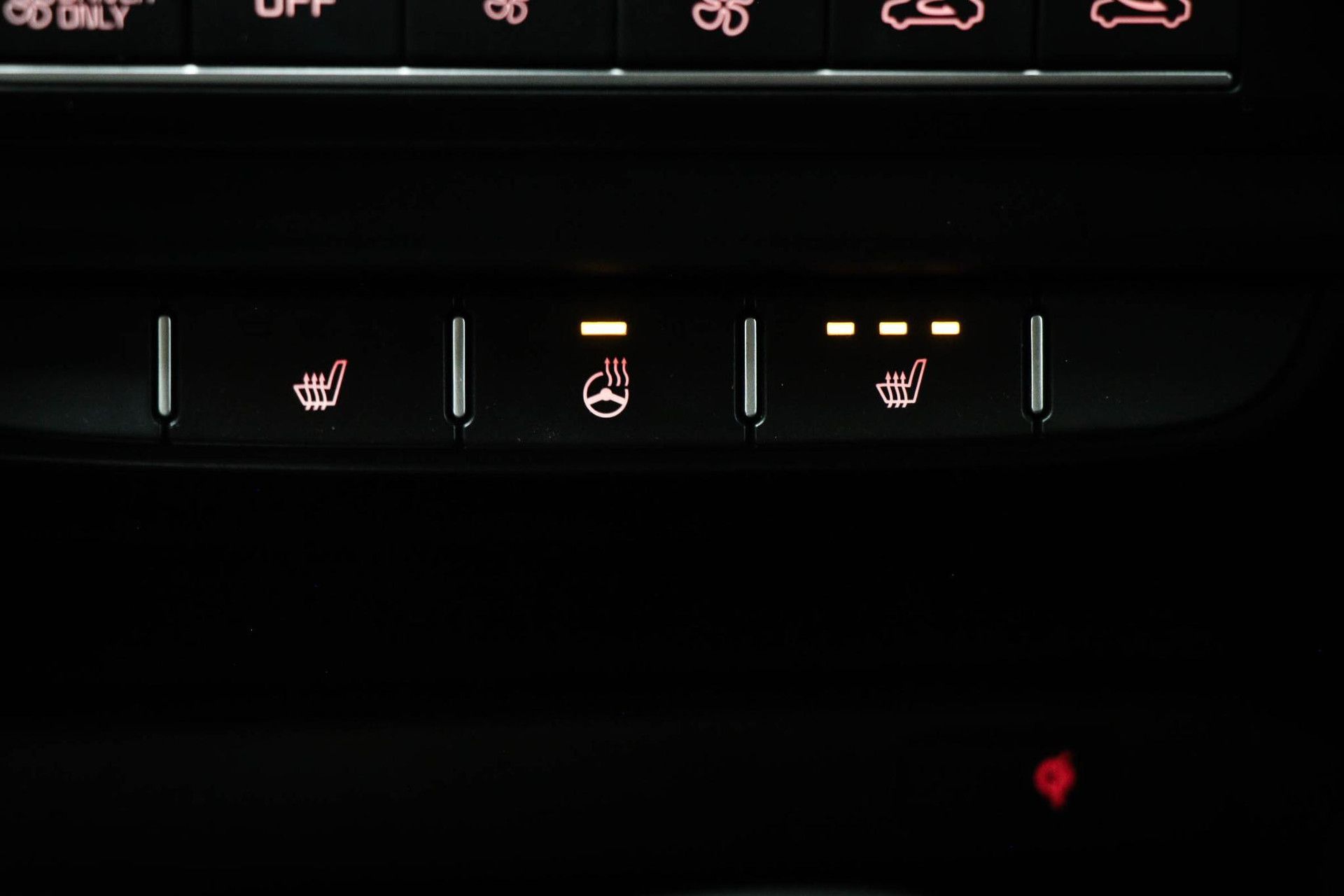 Kia CeedSportswagon met kenteken KLF-15-P – detailfoto
