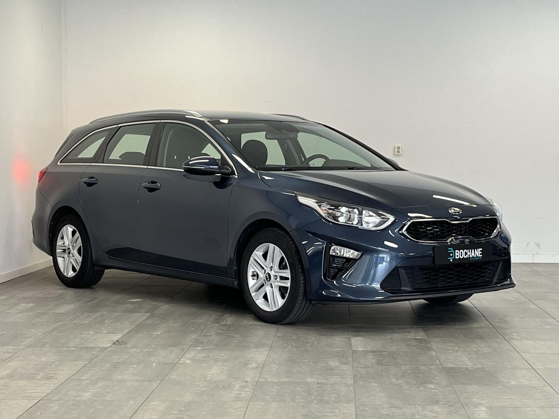 Kia CeedSportswagon met kenteken N-392-BJ – detailfoto