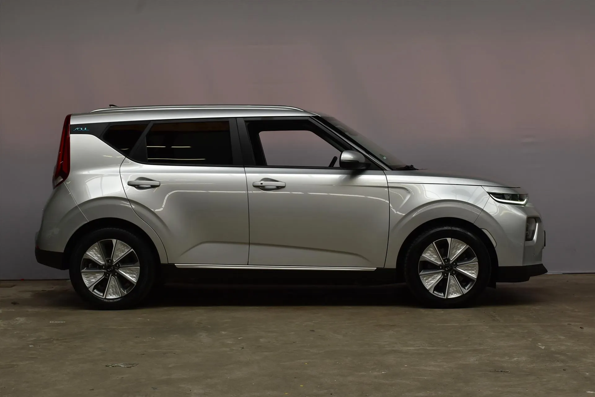 Kia e-Soul met kenteken L-312-RL – dashboard