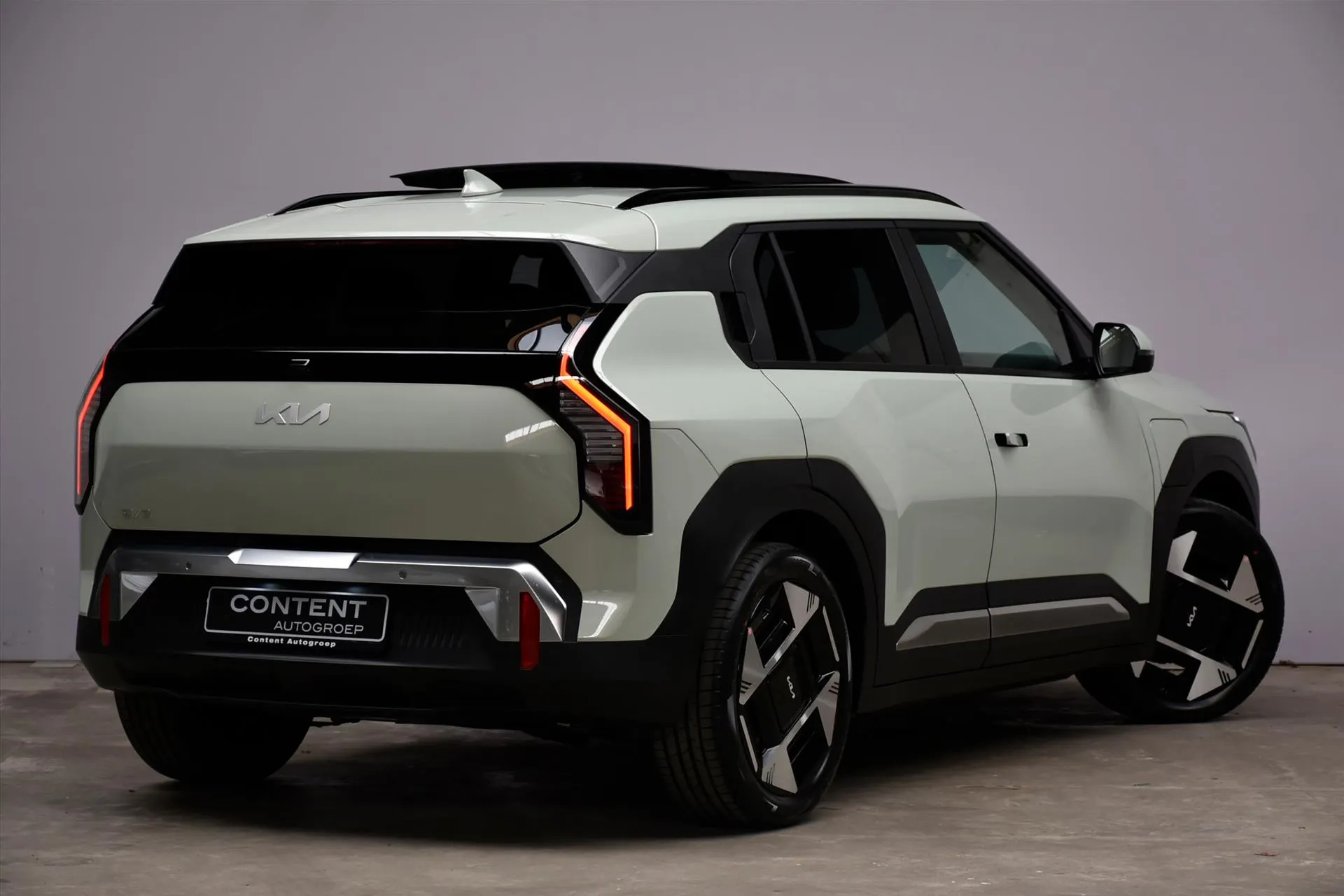 Kia EV3 met kenteken 68830 – interieur