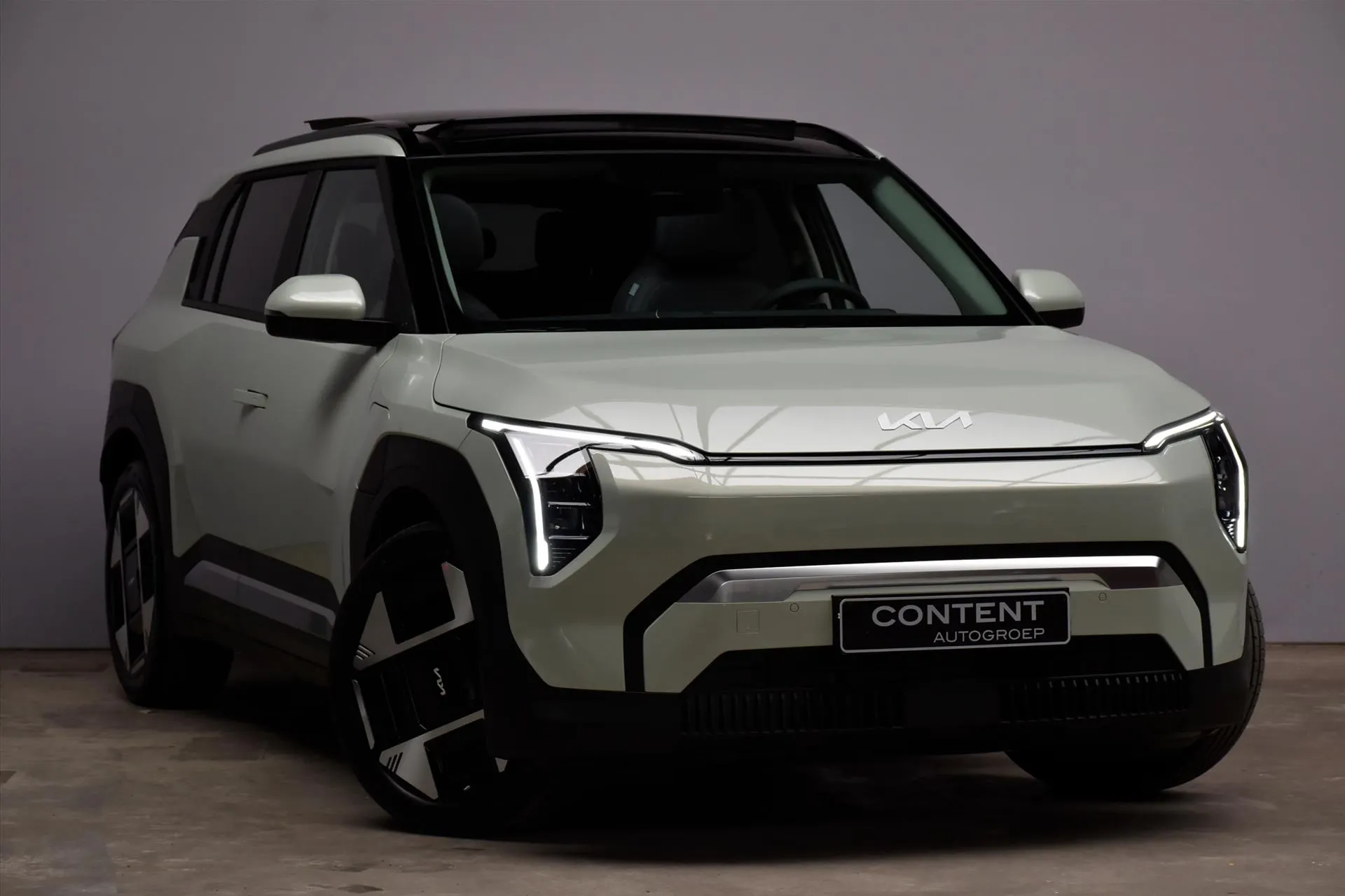 Kia EV3 met kenteken 68830 – detailfoto