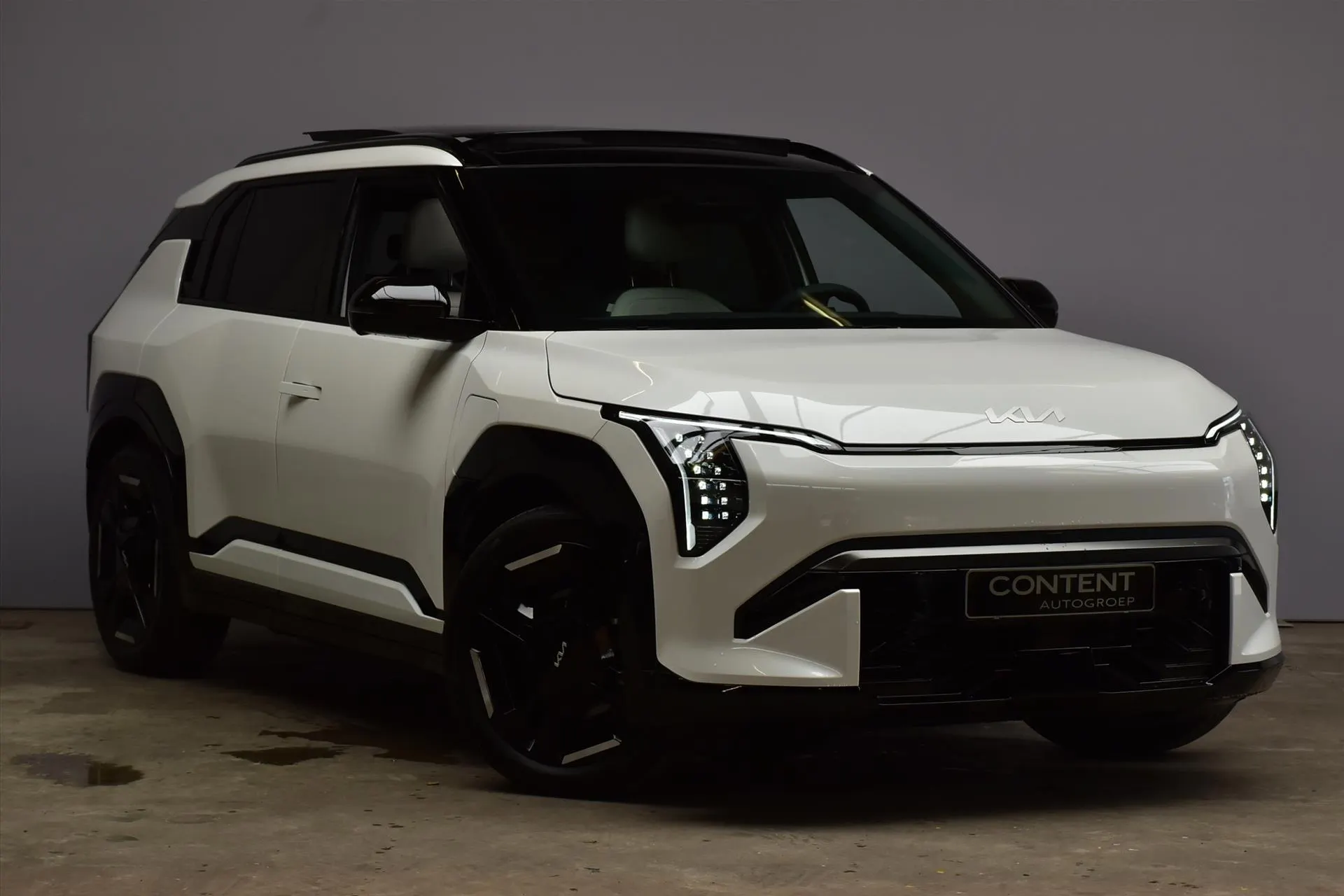 Kia EV3 met kenteken 73145 – interieur