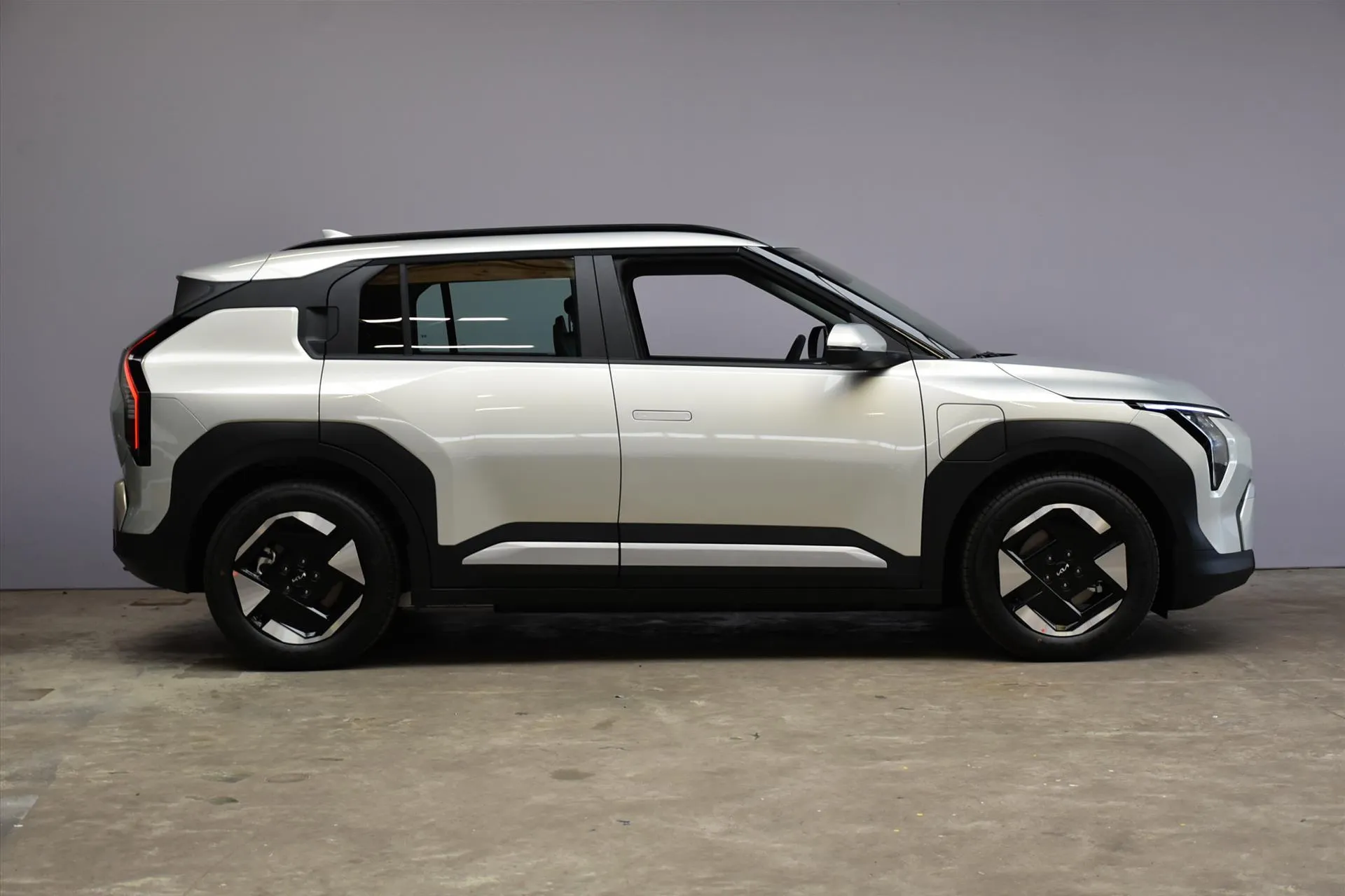 Kia EV3 met kenteken 73164 – detailfoto