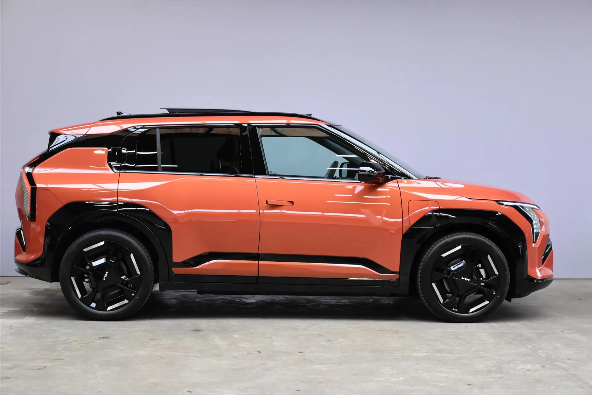 Kia EV3 met kenteken 73166 – detailfoto