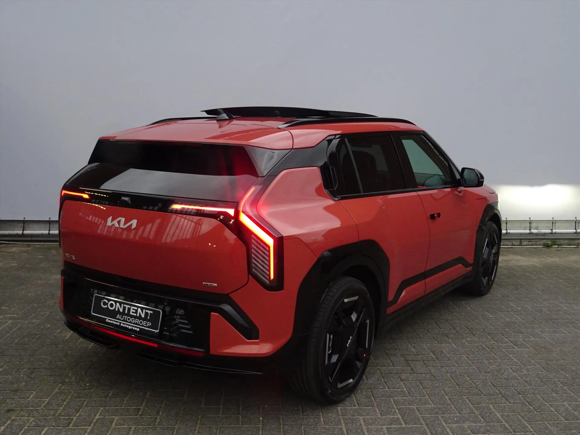Kia EV3 met kenteken 74274 – detailfoto