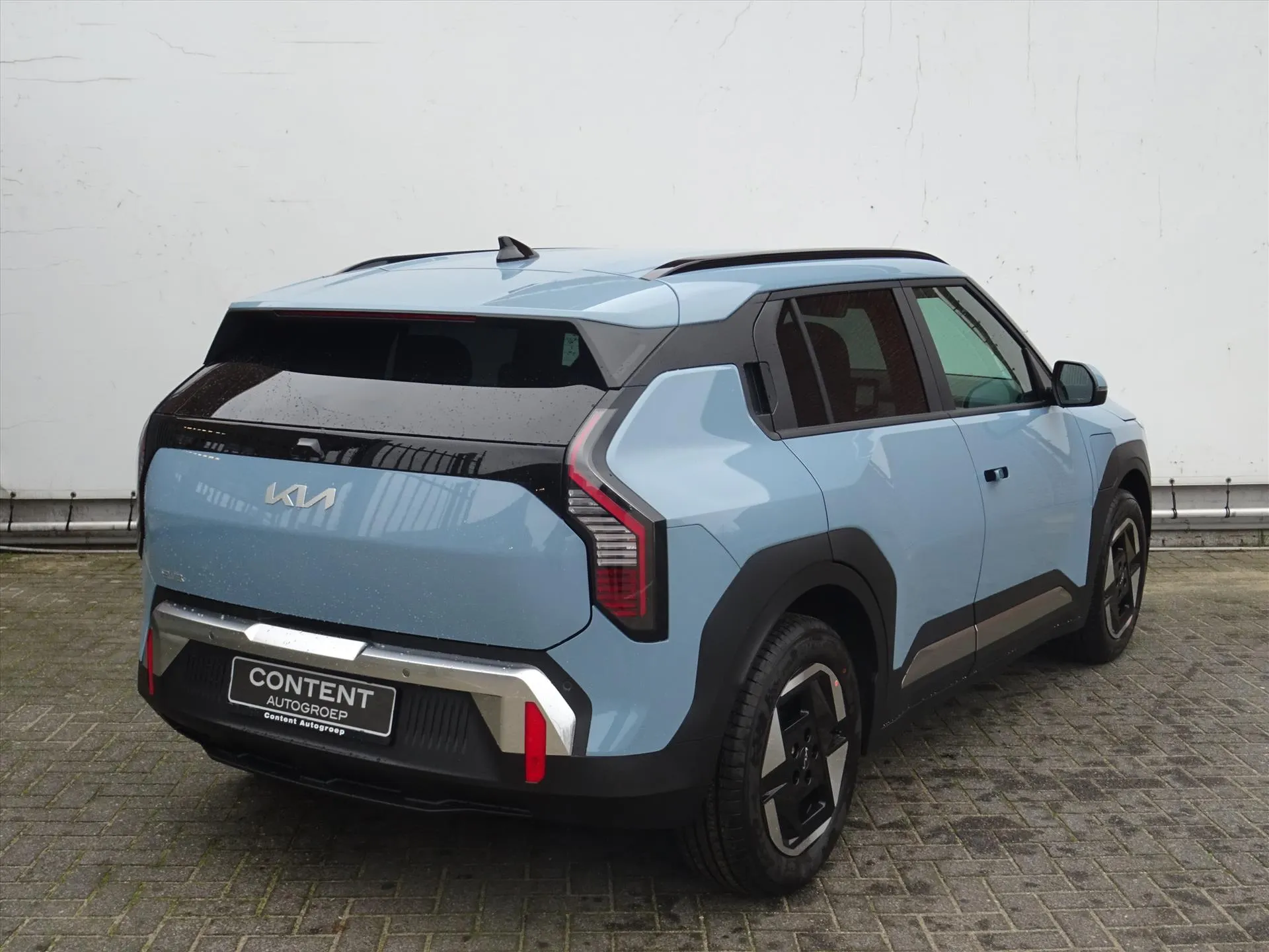 Kia EV3 met kenteken 74311 – detailfoto