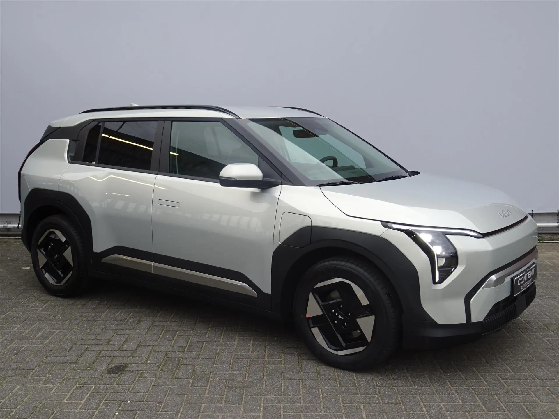 Kia EV3 met kenteken 74312 – interieur