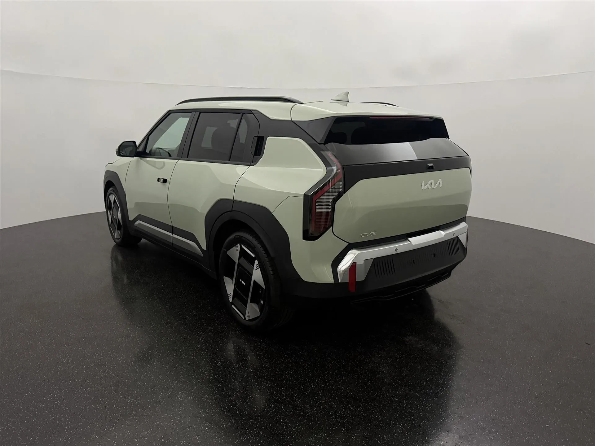 Kia EV3 met kenteken 74651 – interieur