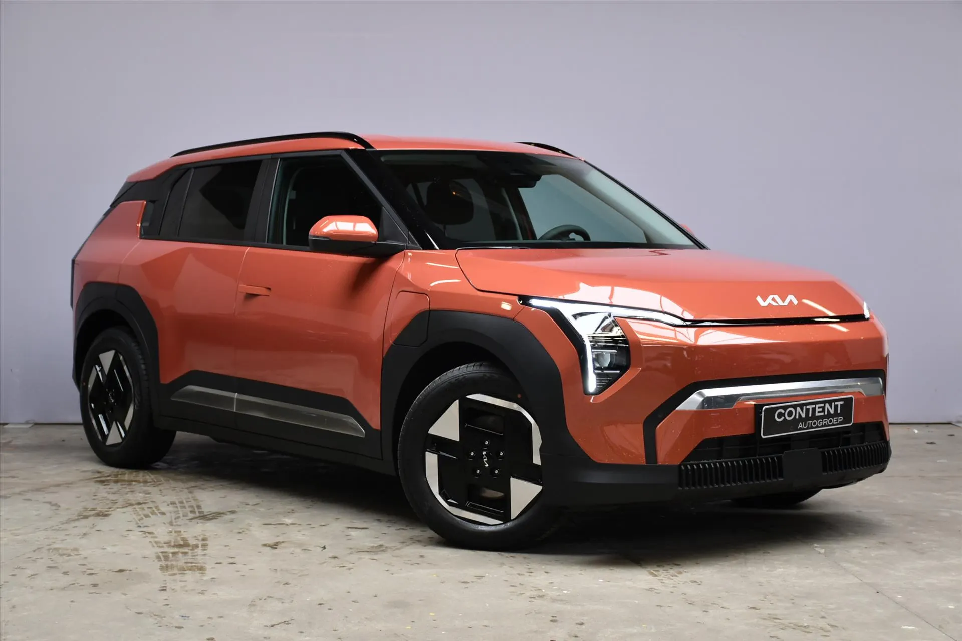 Kia EV3 met kenteken 75447 – dashboard
