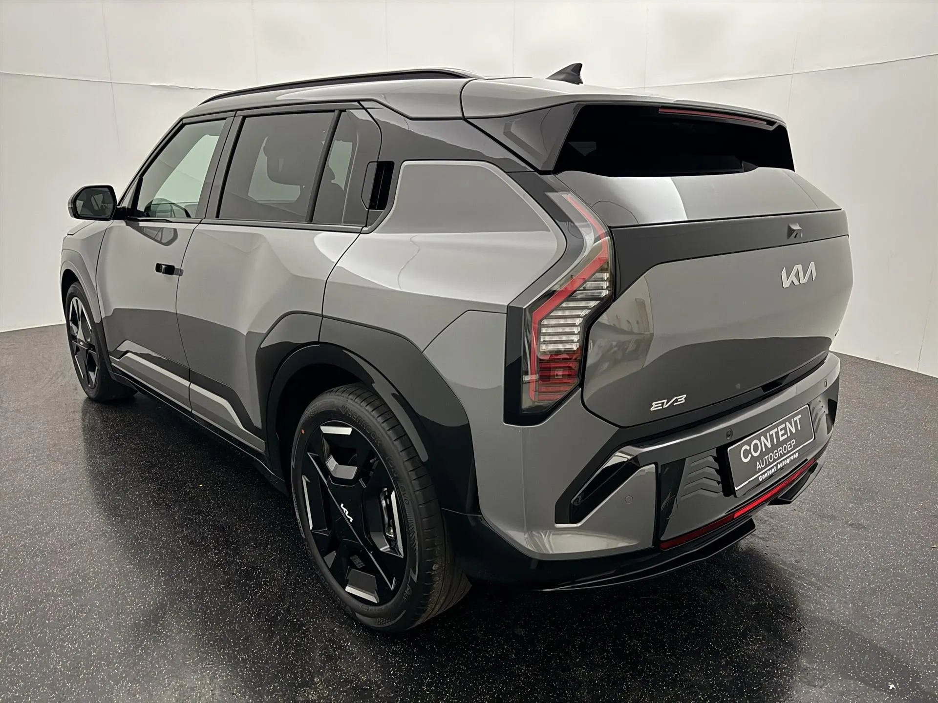 Kia EV3 met kenteken 75645 – interieur