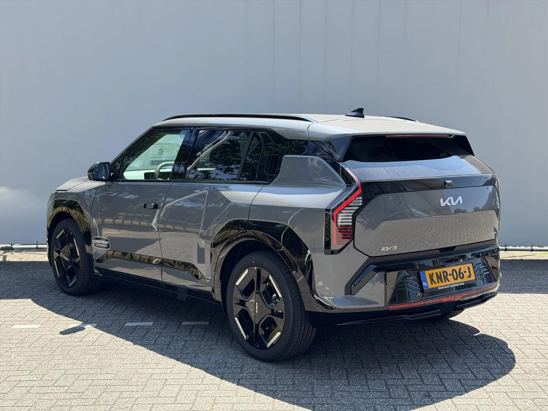 Kia EV3 met kenteken KNR-06-J – interieur