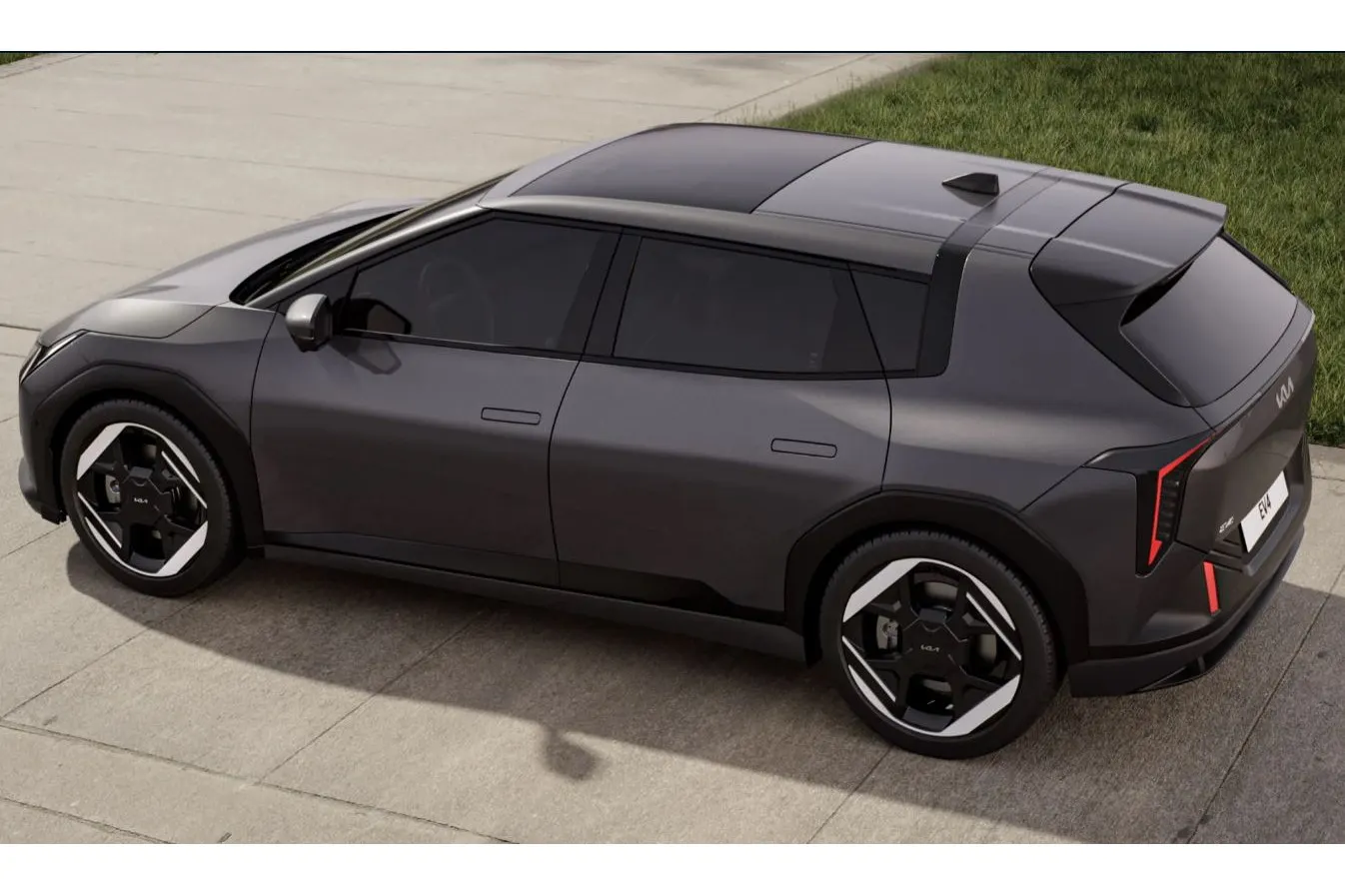 Kia EV4 met kenteken 71674 – achteraanzicht
