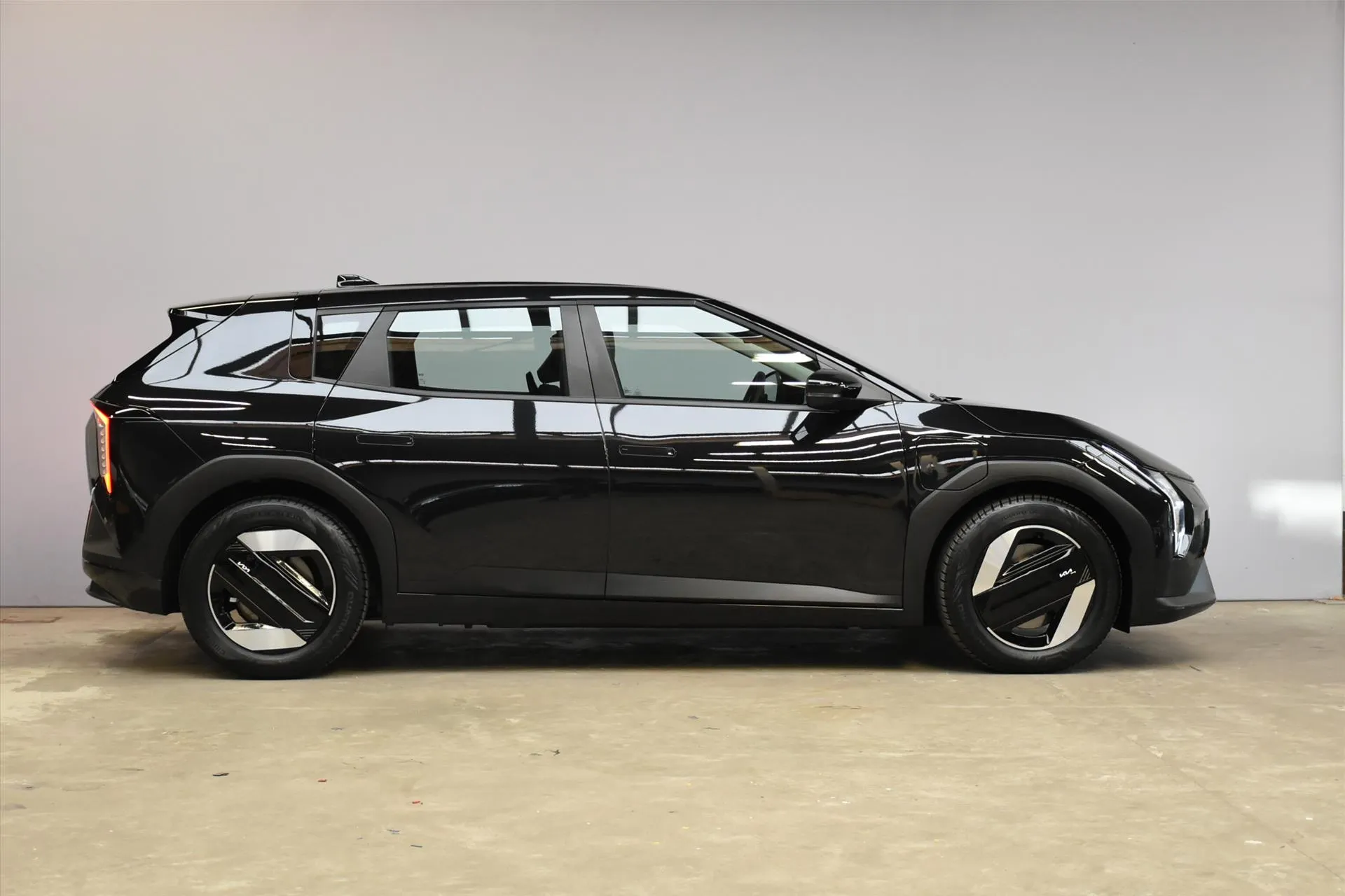 Kia EV4 met kenteken 74031 – detailfoto
