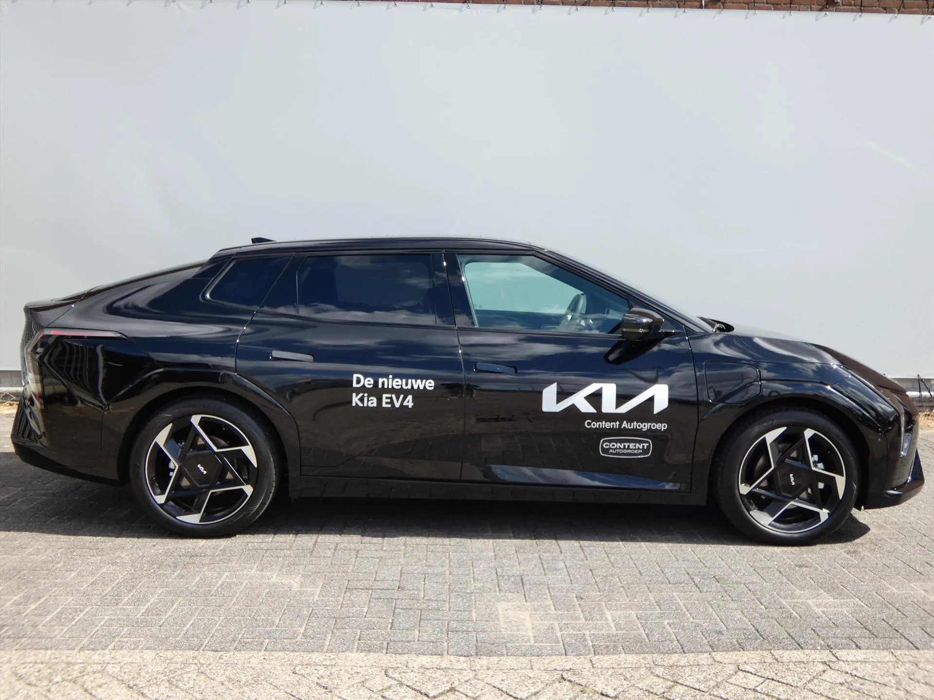 Kia EV4 met kenteken JFG-01-T – dashboard
