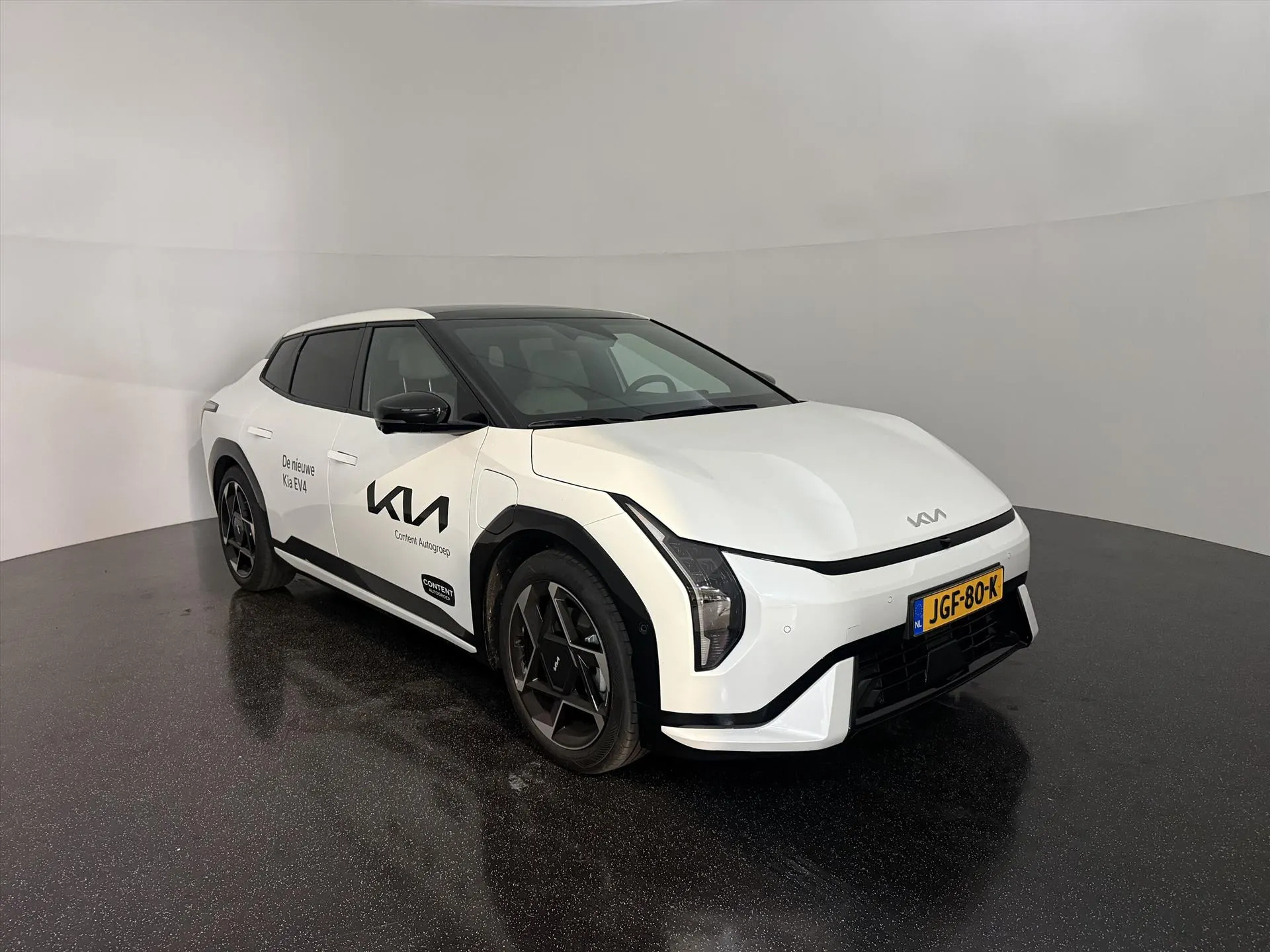 Kia EV4 met kenteken JGF-80-K – interieur