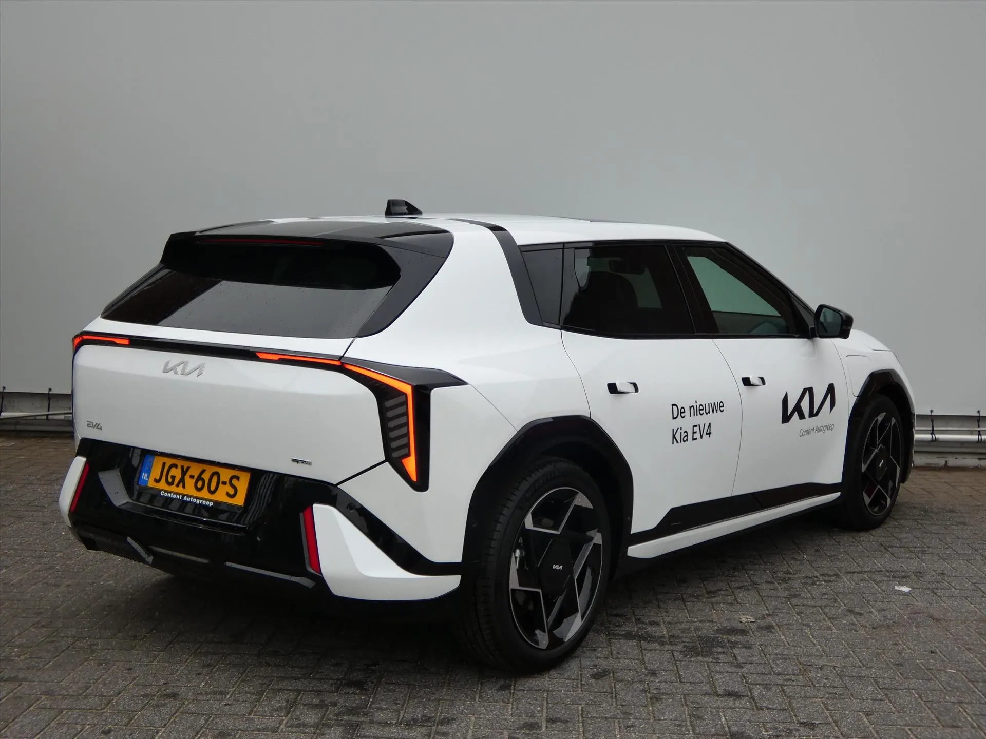 Kia EV4 met kenteken JGX-60-S – detailfoto