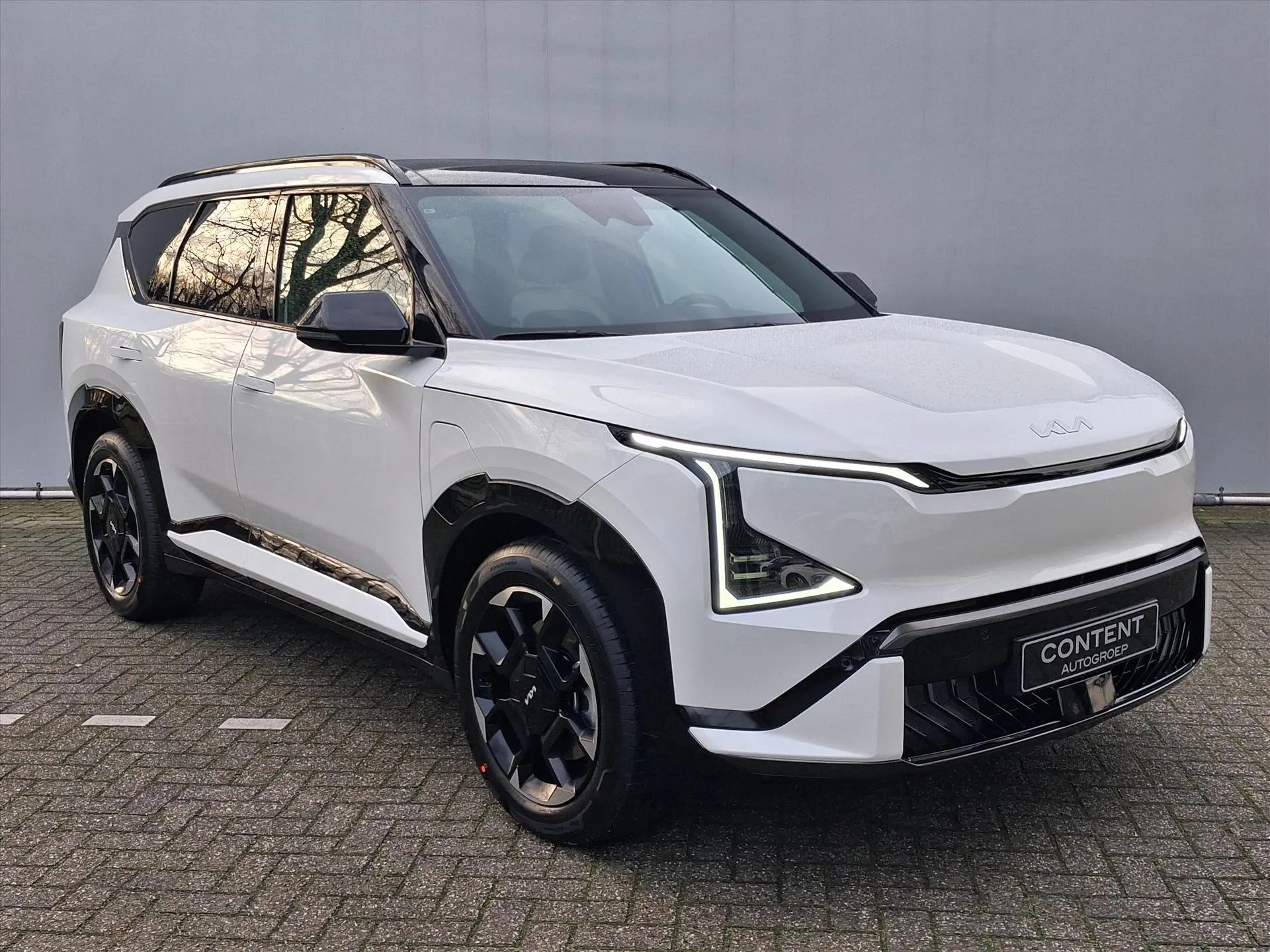 Kia EV5 met kenteken 73919 – achteraanzicht