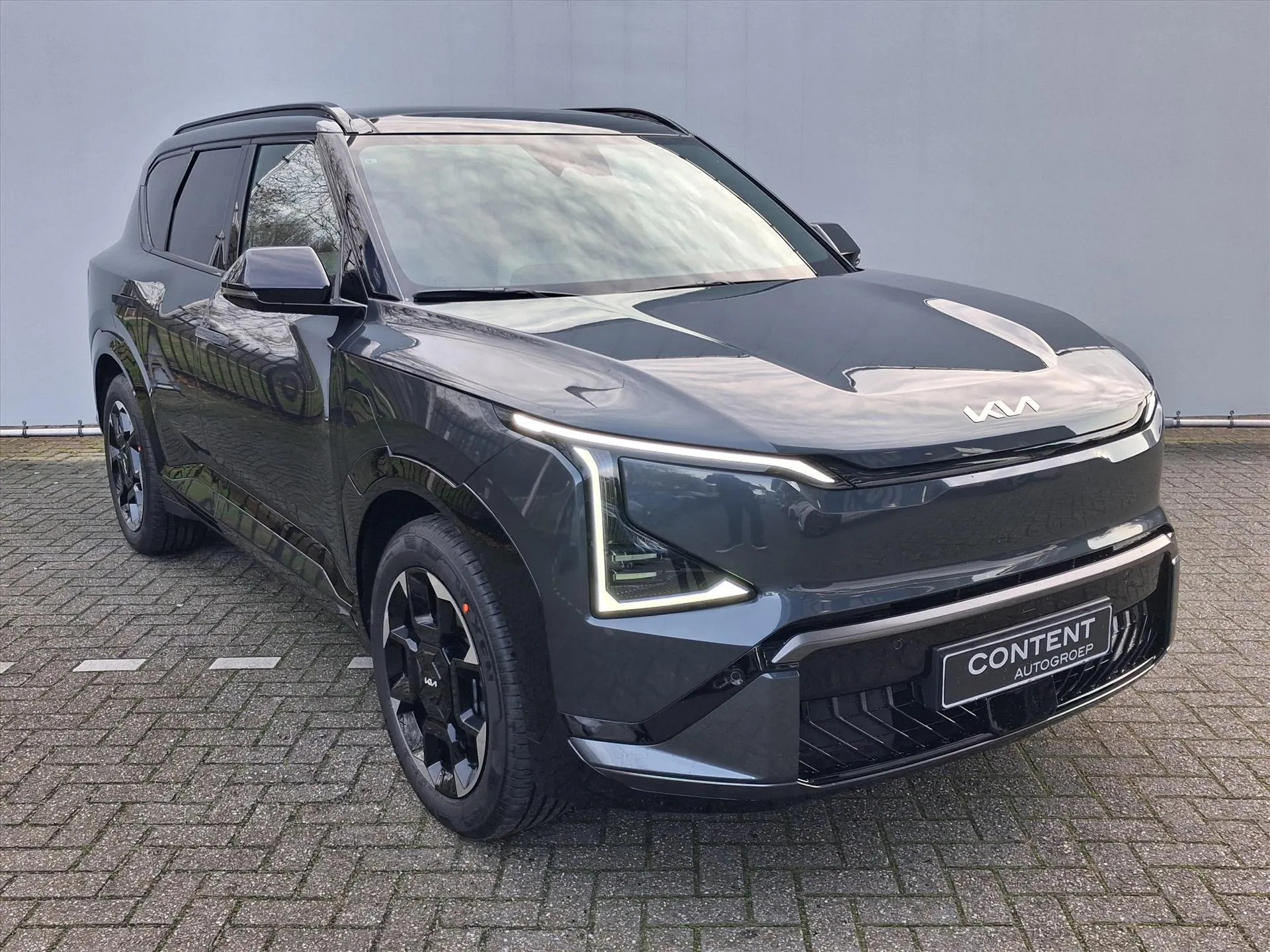 Kia EV5 met kenteken 73921 – achteraanzicht