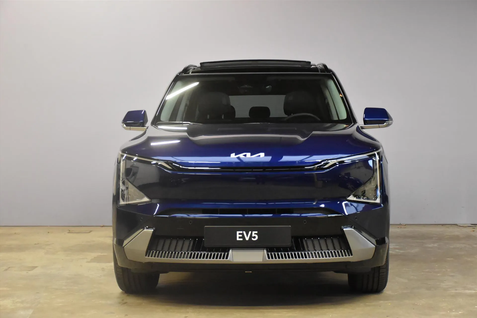 Kia EV5 met kenteken 74362 – interieur