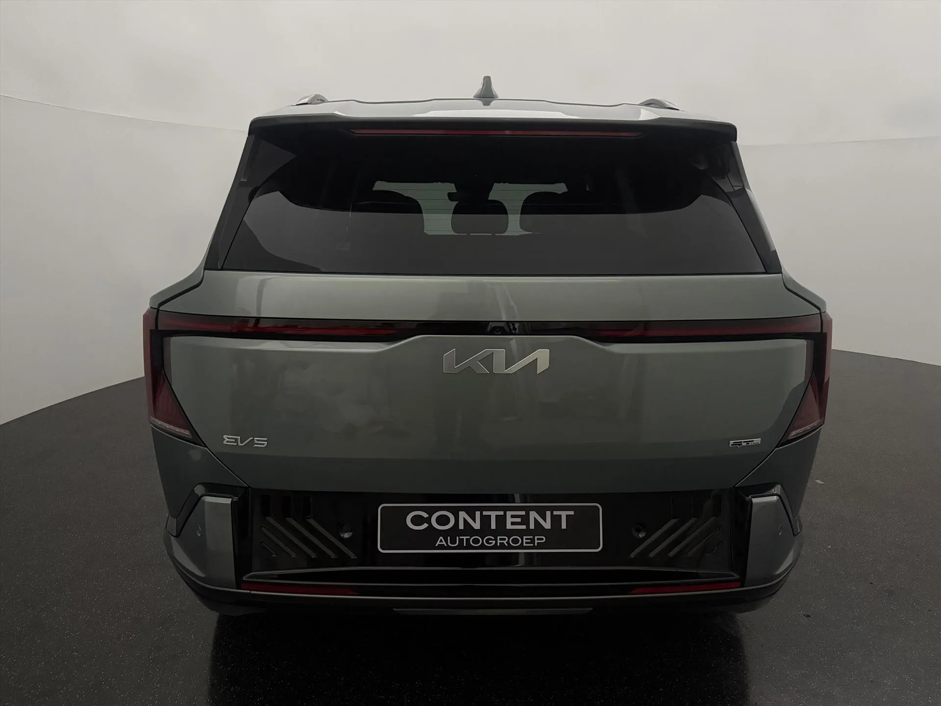 Kia EV5 met kenteken 77149 – dashboard