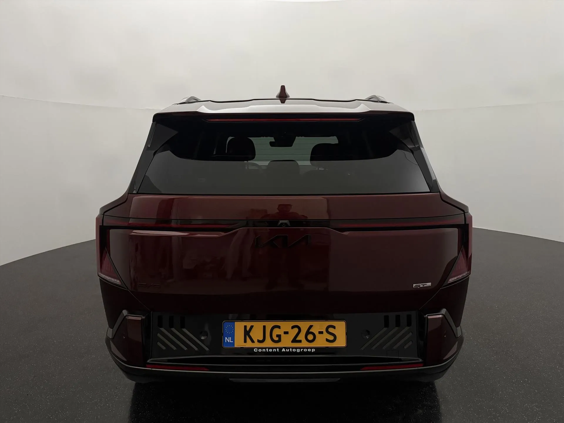 Kia EV5 met kenteken KJG-26-S – dashboard
