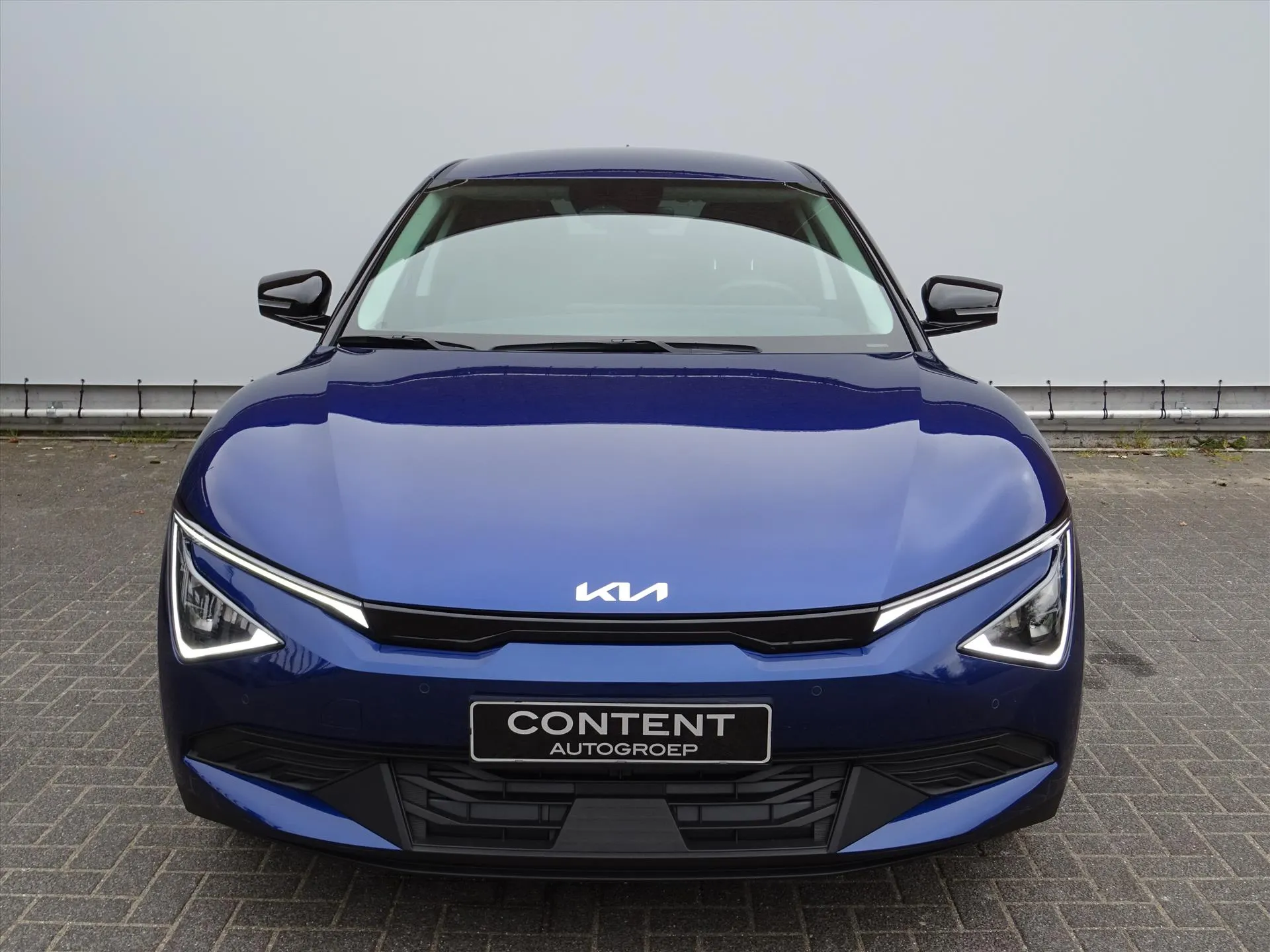 Kia EV6 met kenteken 74183 – achteraanzicht