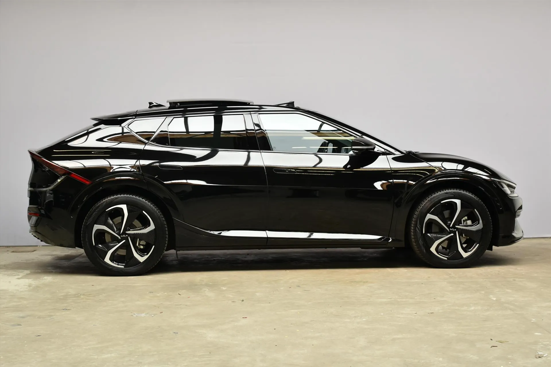 Kia EV6 met kenteken GKS-95-X – dashboard