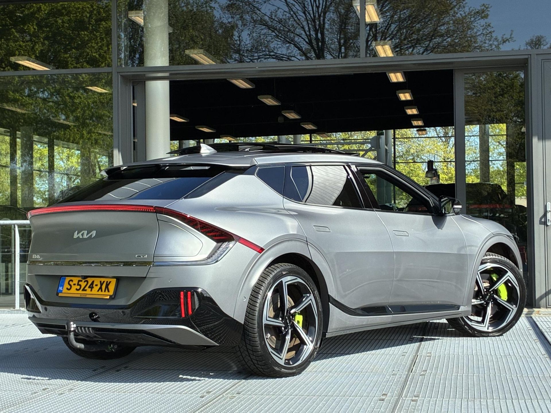 Kia EV6 met kenteken S-524-XK – dashboard
