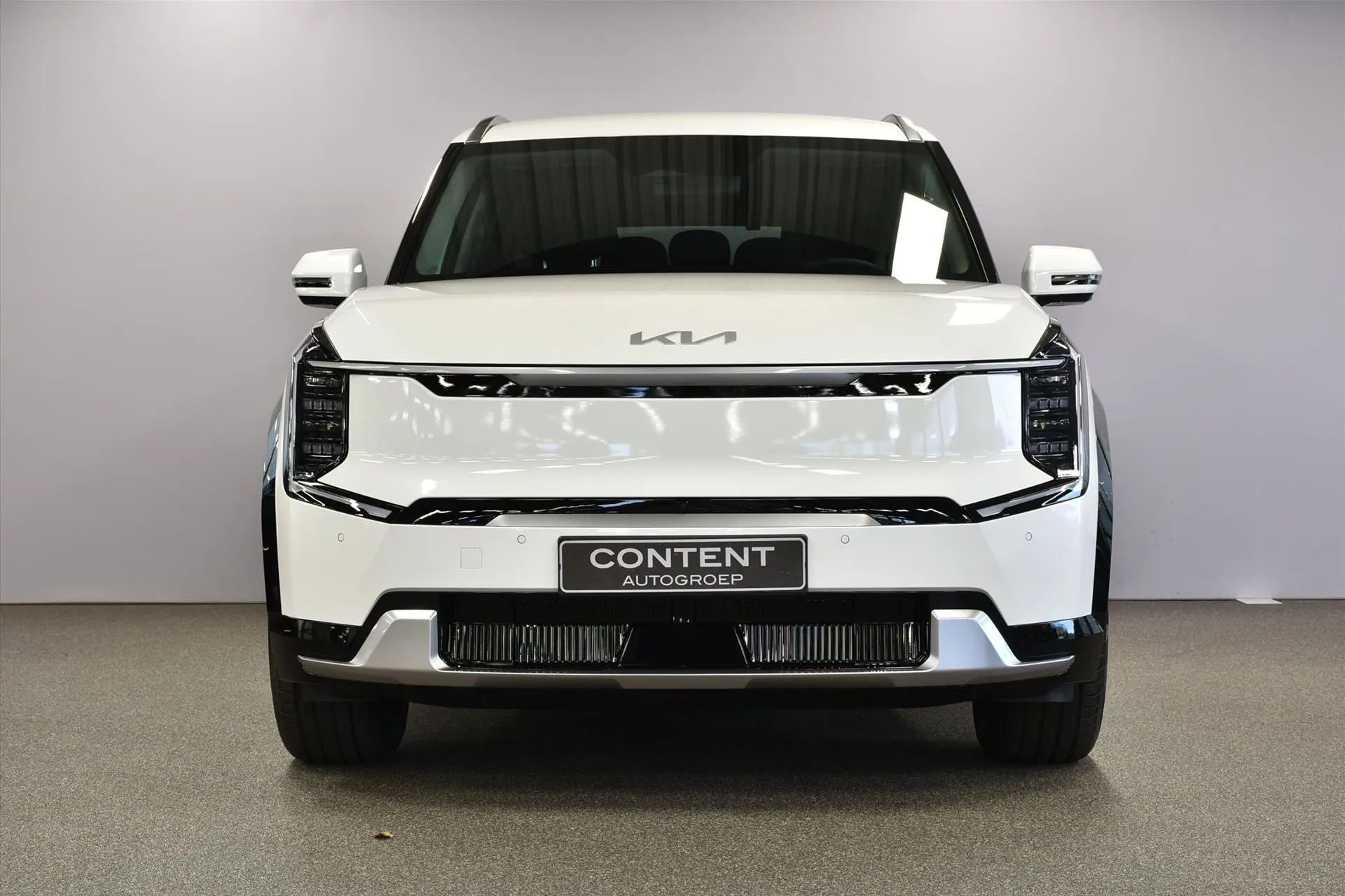 Kia EV9 met kenteken 55060 – achteraanzicht
