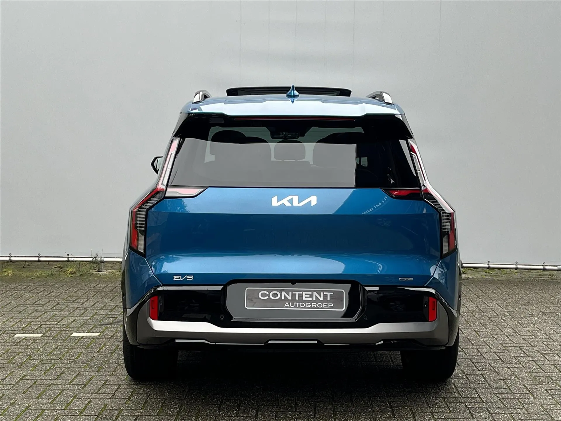 Kia EV9 met kenteken 57217 – dashboard