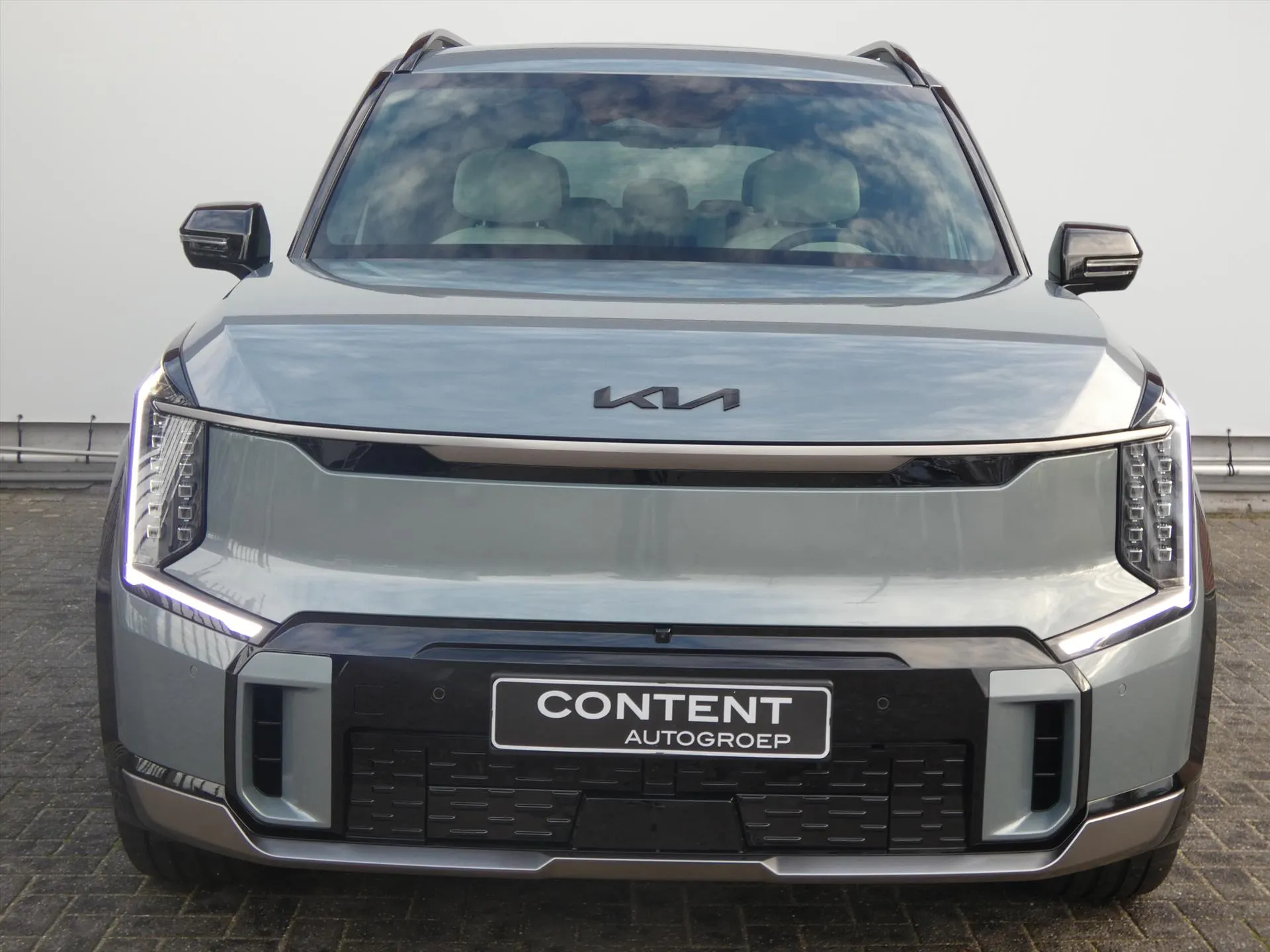 Kia EV9 met kenteken 73087 – achteraanzicht