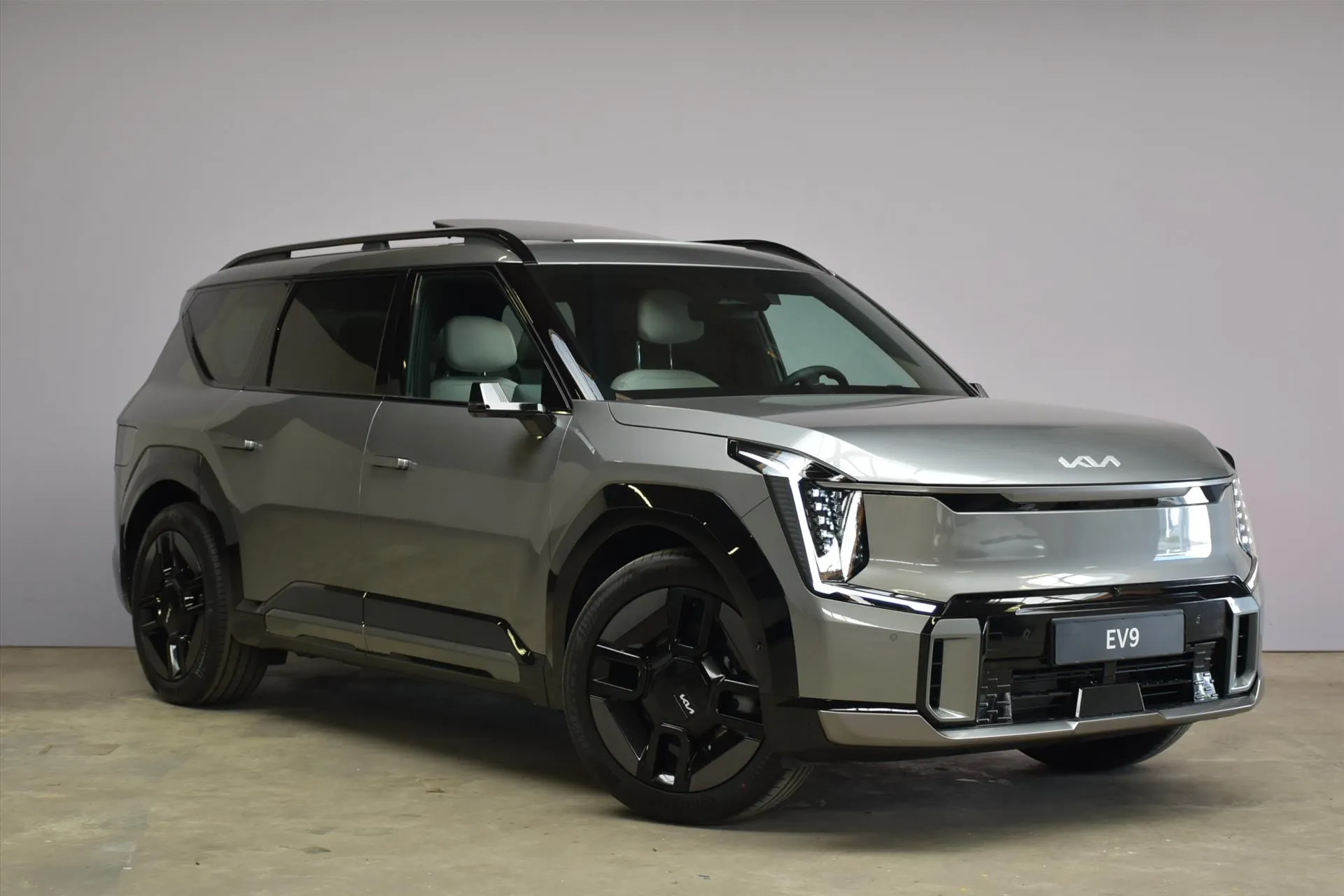 Kia EV9 met kenteken 74414 – interieur