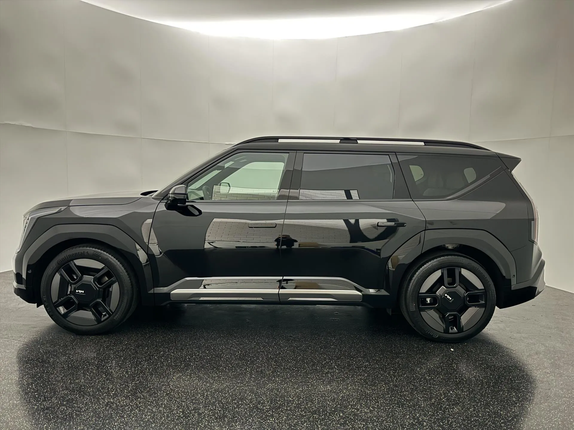 Kia EV9 met kenteken 75053 – achteraanzicht