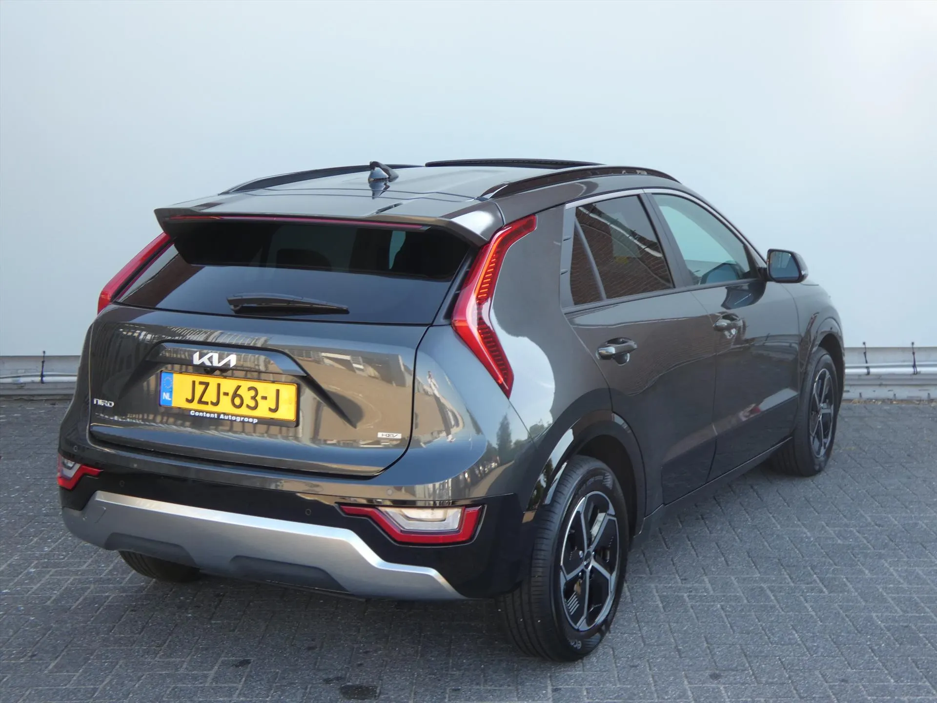 Kia Niro met kenteken JZJ-63-J – detailfoto