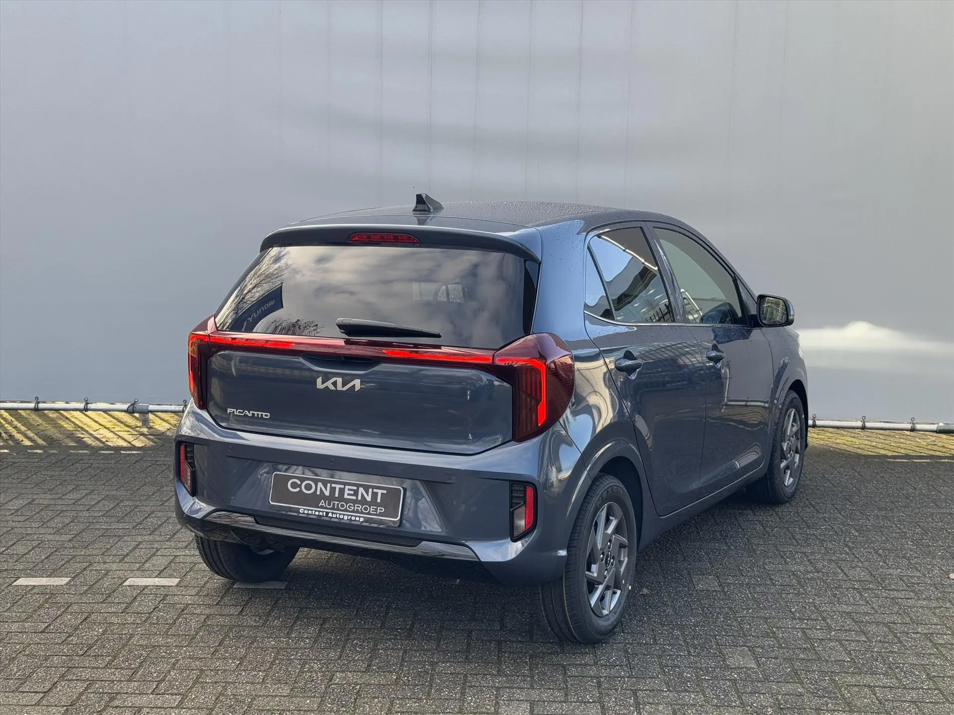 Kia Picanto met kenteken 66133 – detailfoto