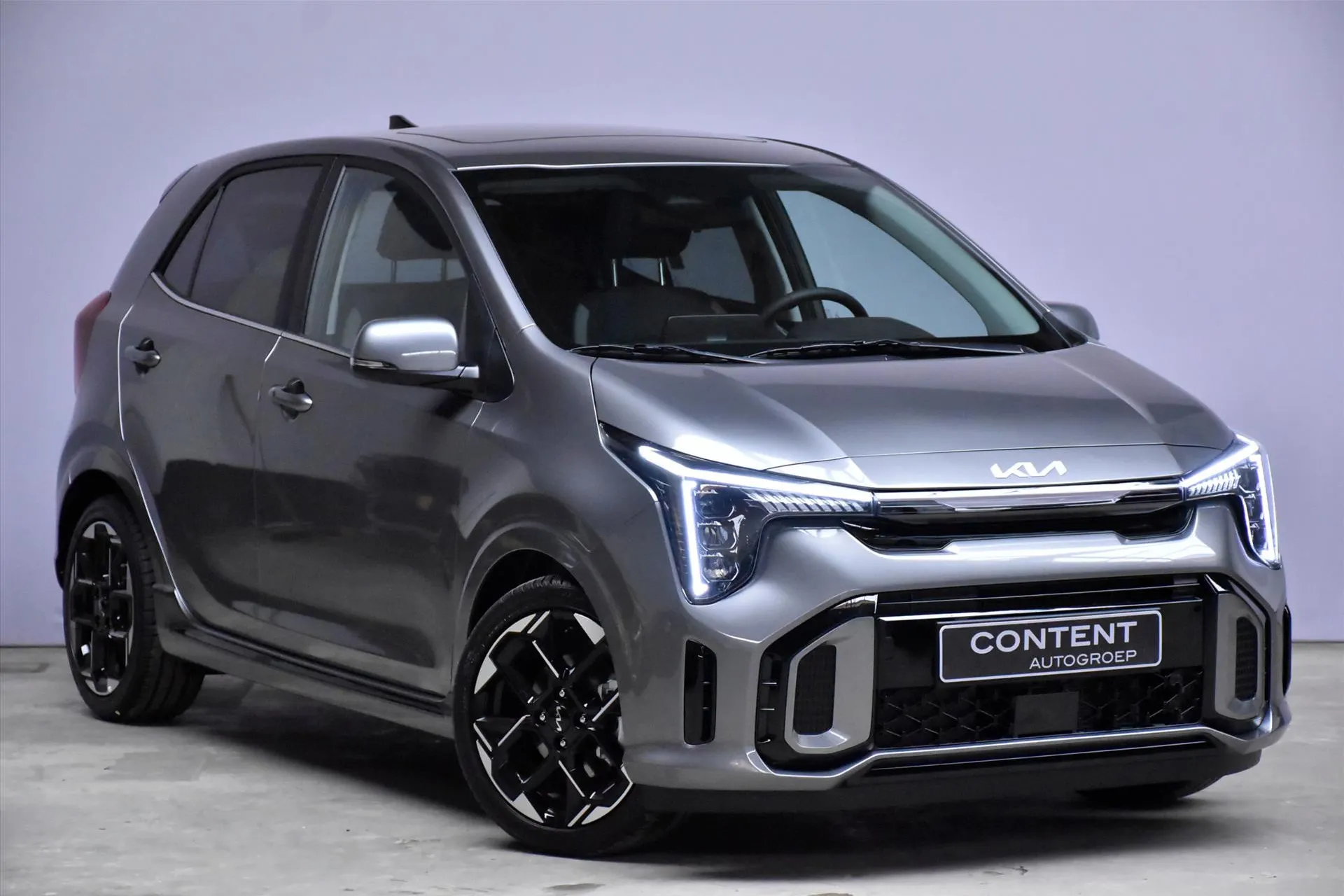 Kia Picanto met kenteken 67555 – achteraanzicht