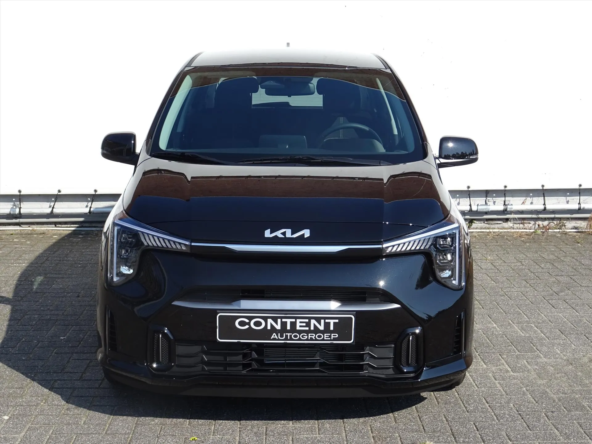 Kia Picanto met kenteken 73052 – achteraanzicht
