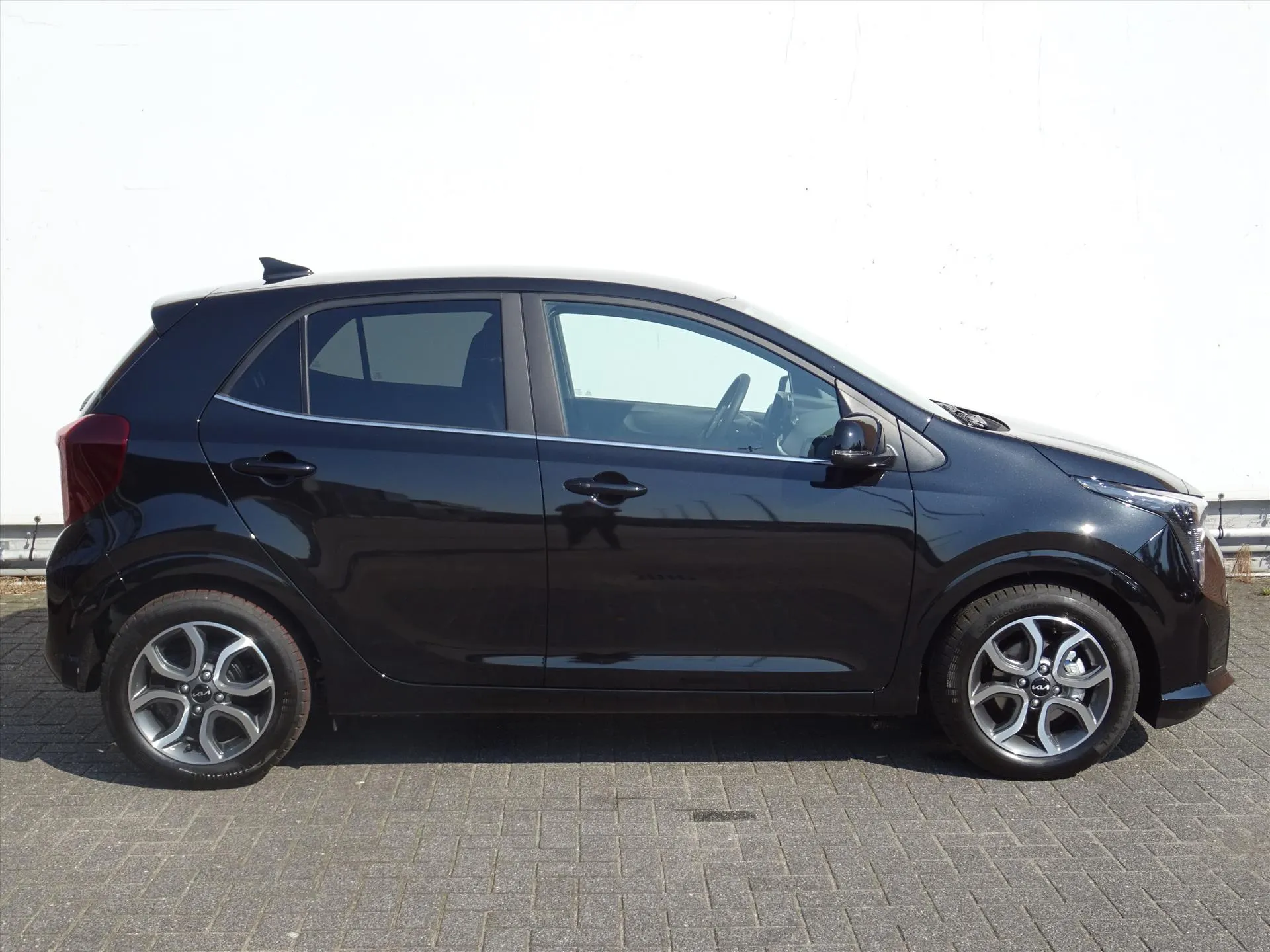 Kia Picanto met kenteken 73052 – dashboard