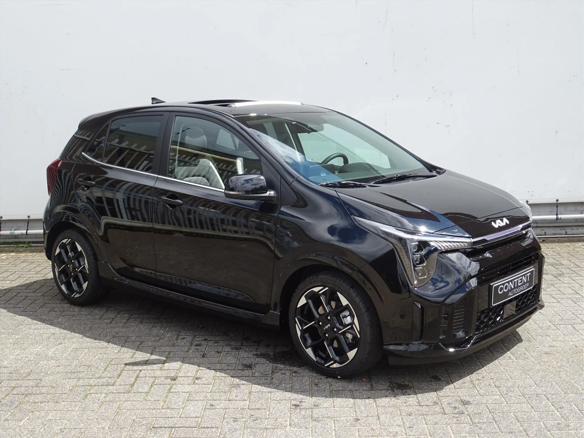 Kia Picanto met kenteken 73056 – interieur