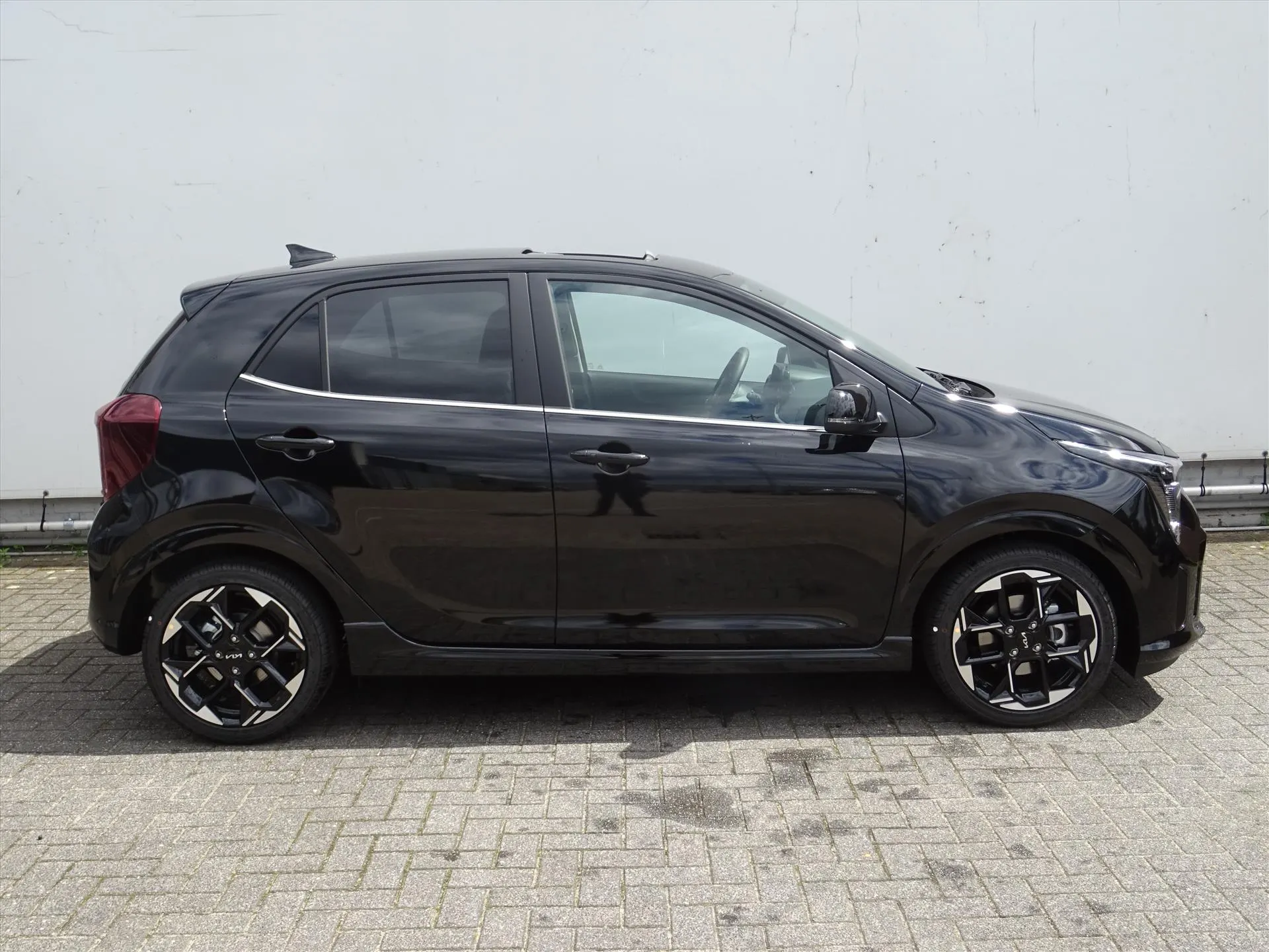 Kia Picanto met kenteken 73056 – dashboard
