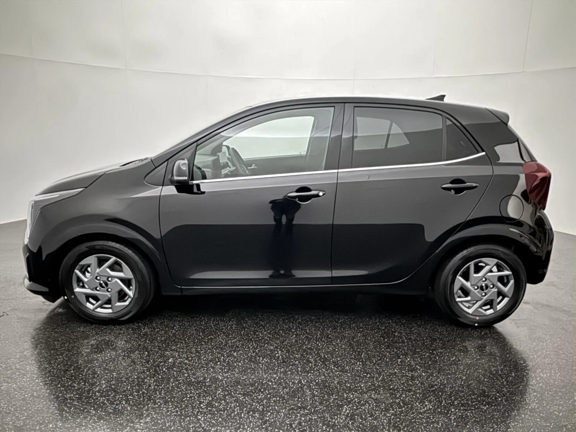 Kia Picanto met kenteken 74148 – achteraanzicht