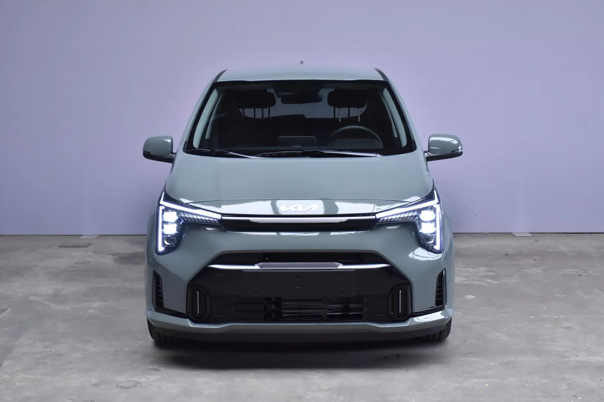 Kia Picanto met kenteken 74381 – achteraanzicht