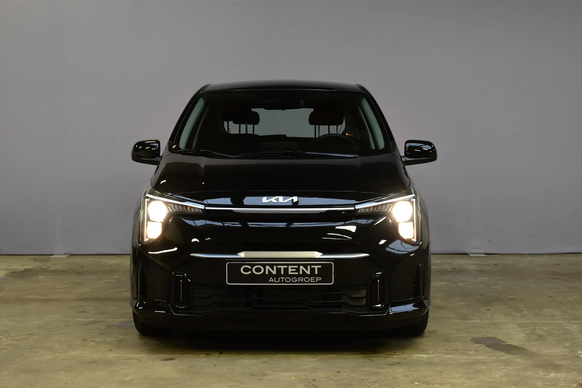 Kia Picanto met kenteken 75105 – achteraanzicht