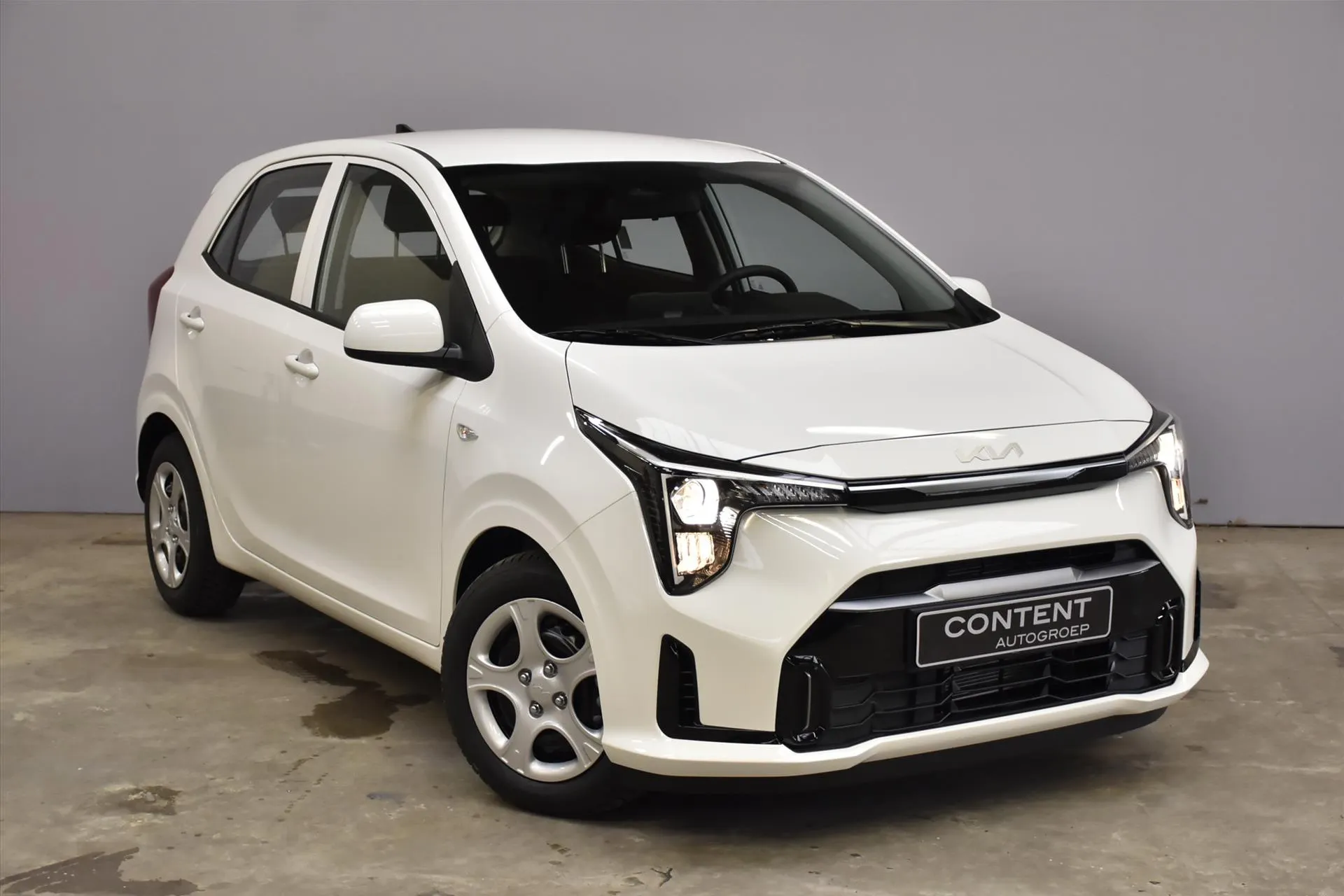 Kia Picanto met kenteken 76678 – interieur
