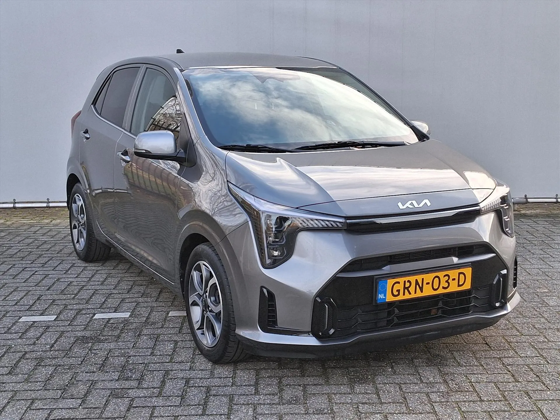 Kia Picanto met kenteken GRN-03-D – interieur