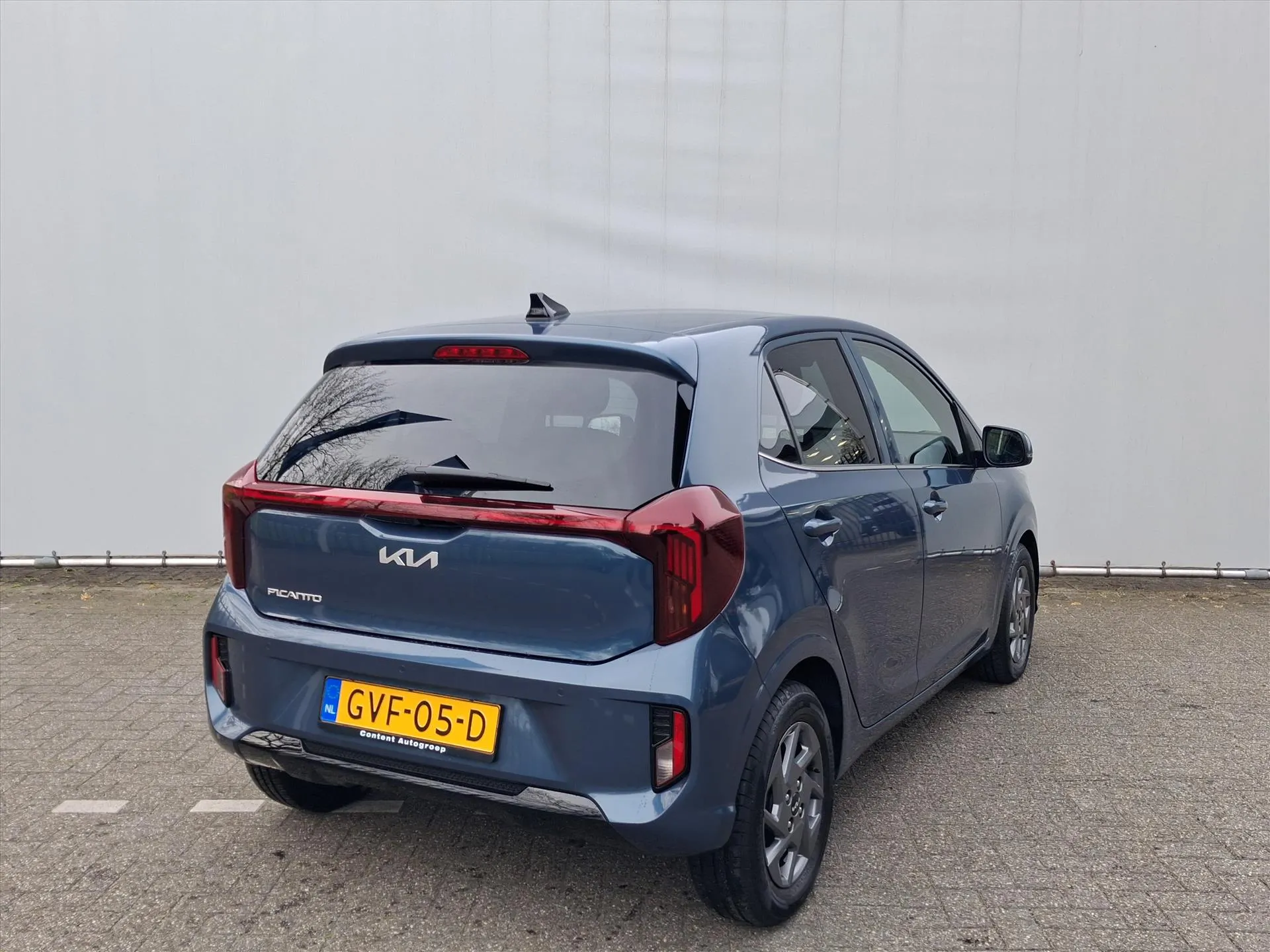 Kia Picanto met kenteken GVF-05-D – dashboard