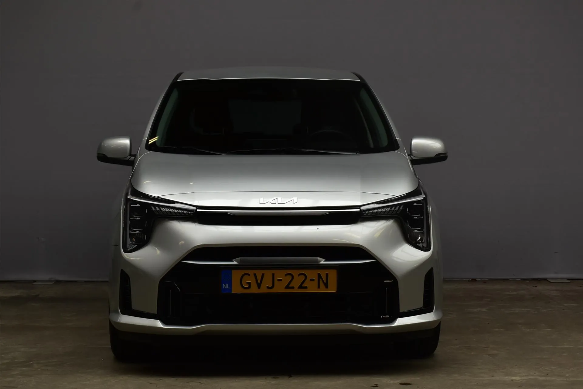 Kia Picanto met kenteken GVJ-22-N – achteraanzicht