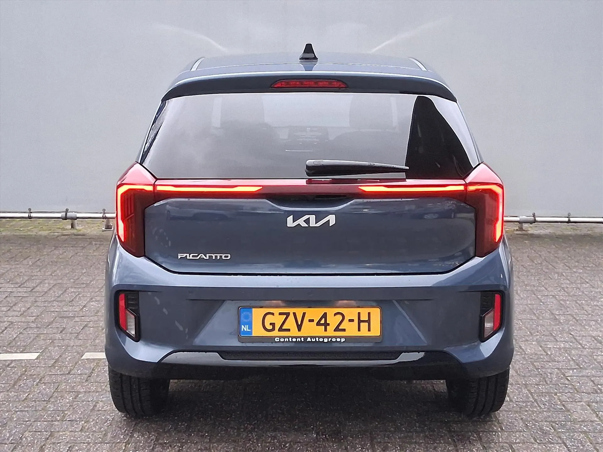 Kia Picanto met kenteken GZV-42-H – dashboard