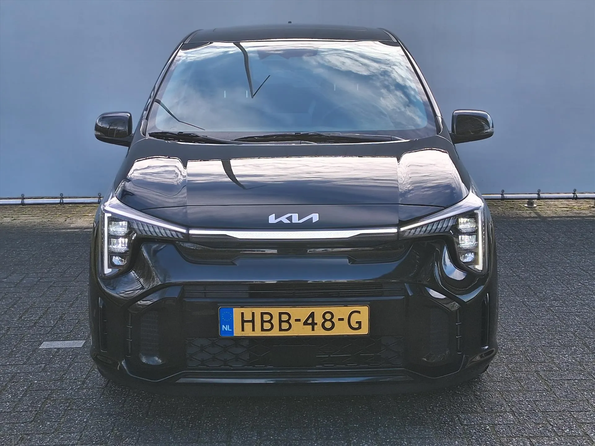 Kia Picanto met kenteken HBB-48-G – achteraanzicht