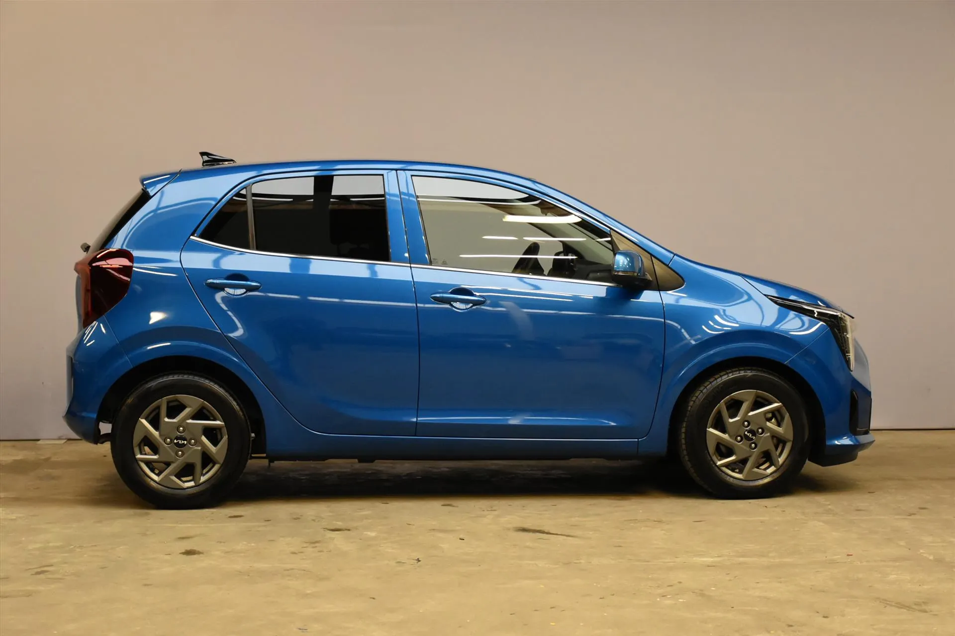 Kia Picanto met kenteken HBB-76-G – dashboard